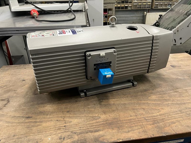 Used Becker T 4.40 DSK oil-free air/vacuum pump year 2005 | PressCity