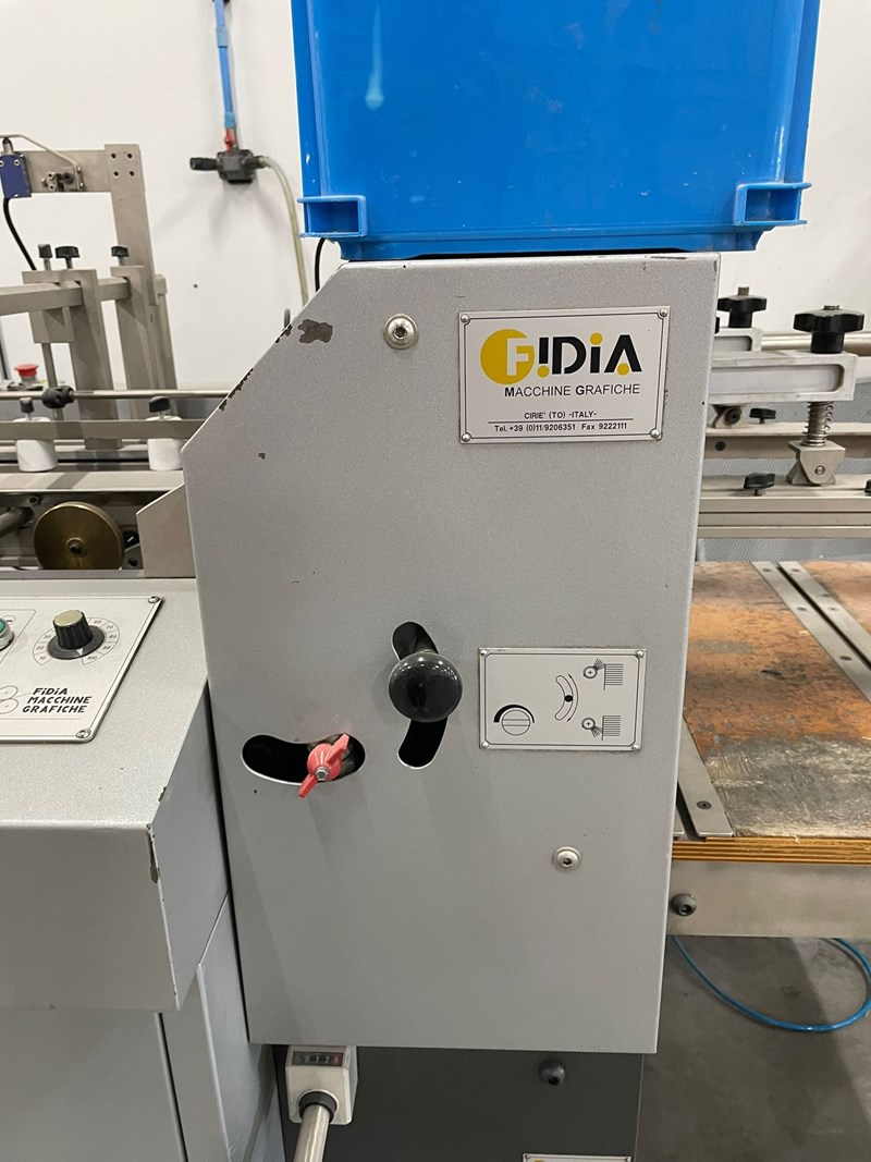 Used Fidia Desta creasing folding and glueing machine year 2005 | PressCity