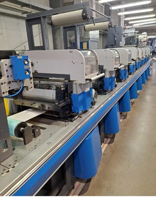 Utilisé WEIGANG ZX 320 year 2014 | PressCity
