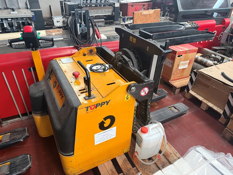 Used Toppy 72x104 year 2000 | PressCity