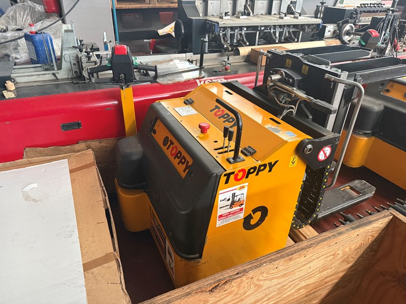 Used Toppy 72x104 year 2001 | PressCity