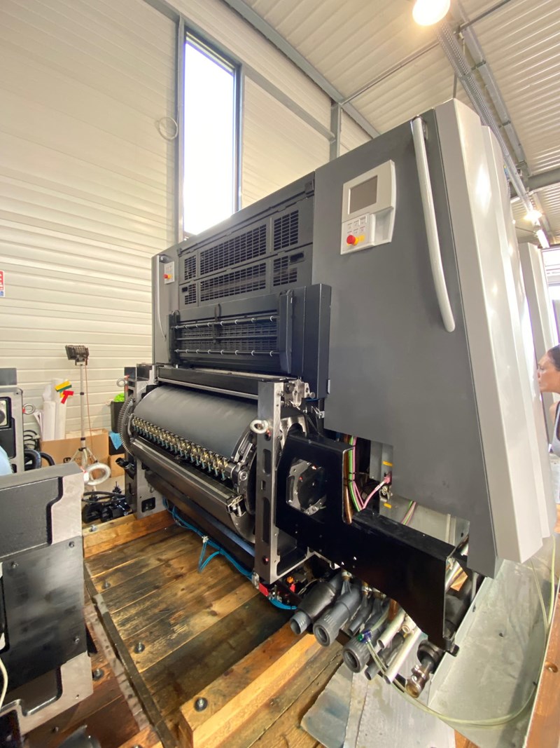 8 color Used Heidelberg SM XL 1068P+LX418000k year 2013 PressCity