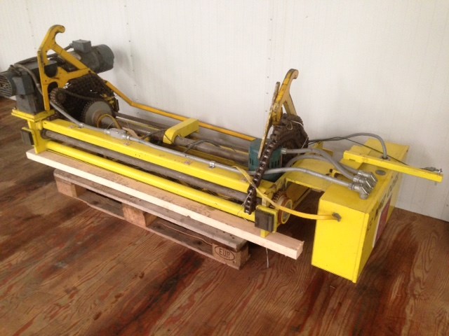 Butler Automatic Loading Hoist
