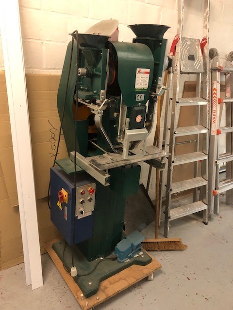 Formosa Eyelet Machine