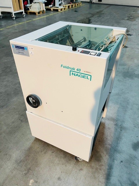 Nagel Foldnak 40