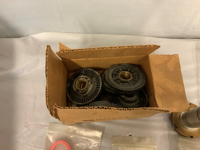 Assorted lot of Heidelberg press parts