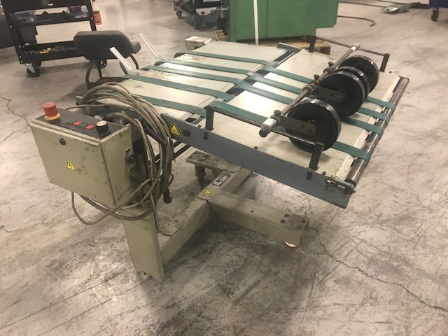Stahl 1426A-RS delivery conveyor for folder 
