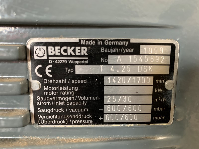 Used Becker T4.25 DSK compressor | PressCity