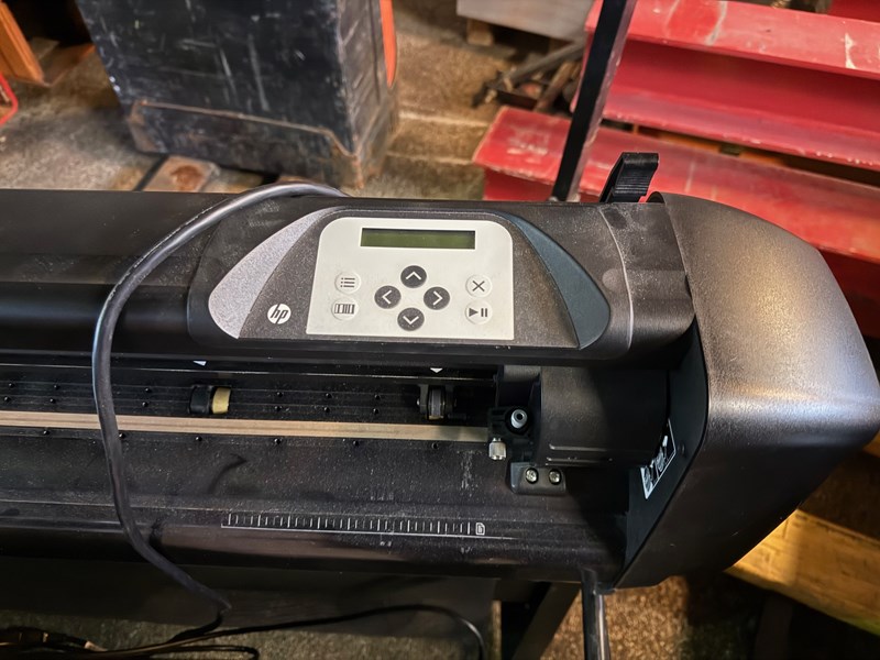 Used HP Latex 54 cutter | PressCity