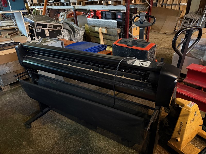 Used HP Latex 54 cutter | PressCity