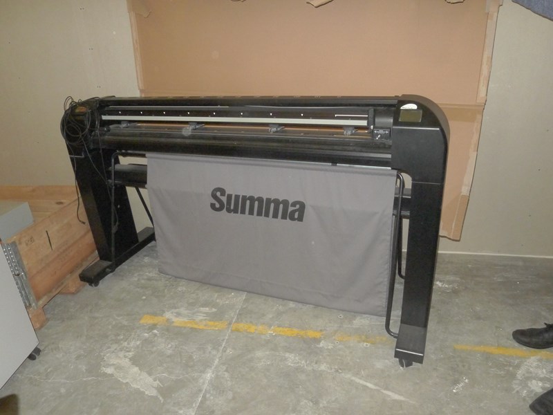 Summa S140 D Series Advanced vinyl and contour cutter