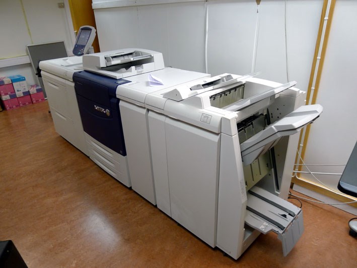 4 color Used Xerox 770 EX Pro with Finisher Unit with Booklet Maker