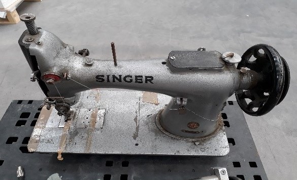 Singer Sewing ~Machine